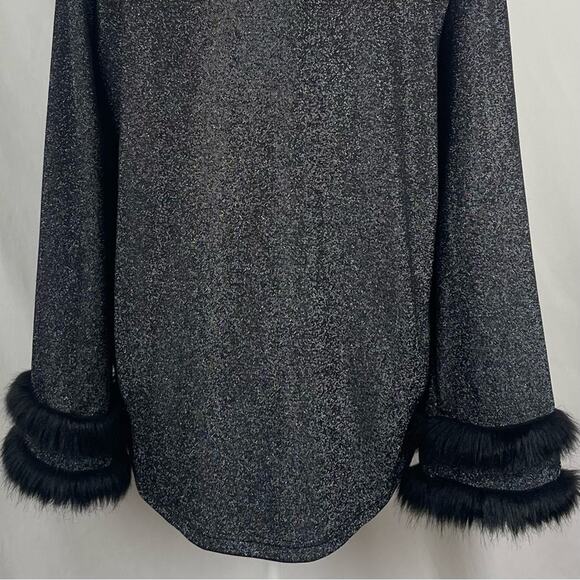 Oliver Metallic Silver Black Faux Fur Party Event Date Night Top NWOT Size L - Picture 8 of 11